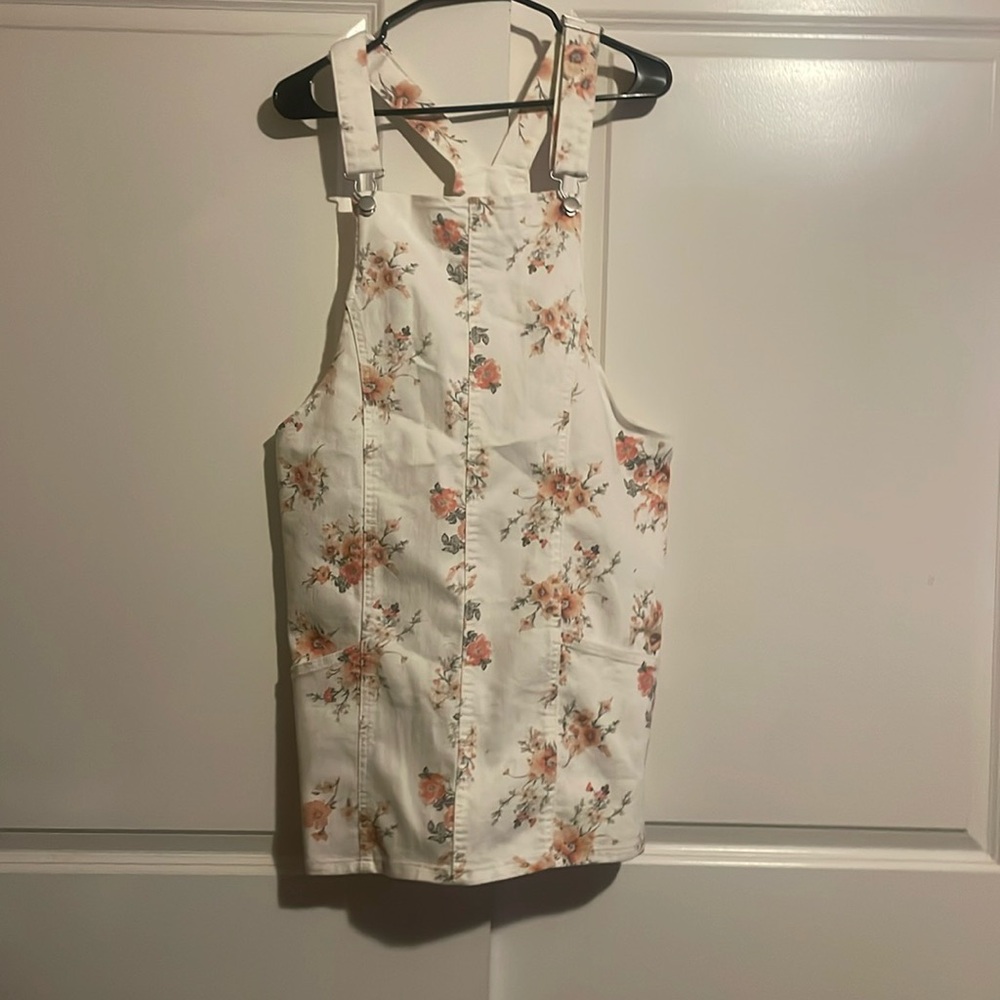 Floral overall dress size XL